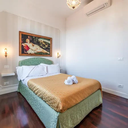 Moma Domus - Golden Keys Collection *